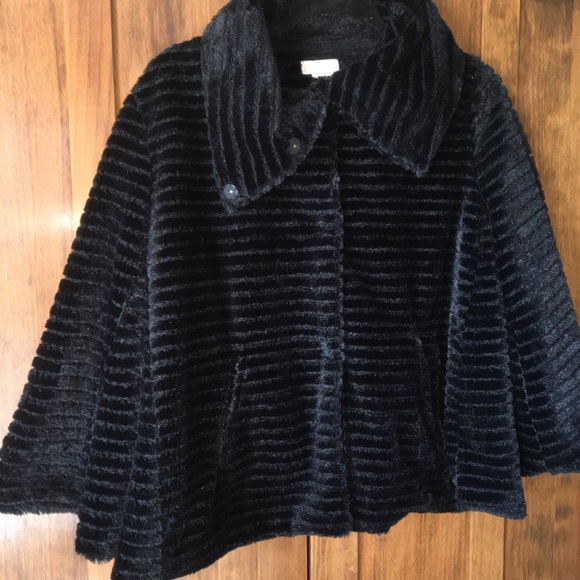 collection eighteen Jackets & Blazers - Vintage VLV faux fur swing 3/4 car coat black M L